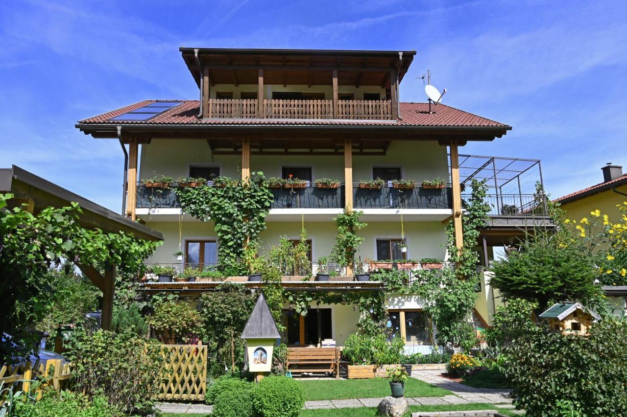 Appartement Mittagskogel เวลเดน อัม เวิร์ทเทอร์ซี ภายนอก รูปภาพ